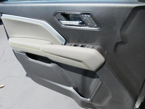 New 2025 Chevrolet Colorado ZR2 w/ ZR2 Bison Edition image 29