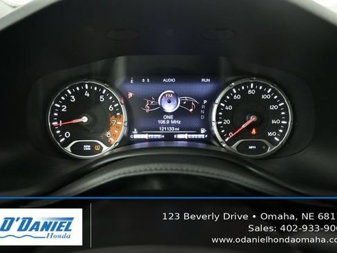 Used 2018 Jeep Renegade Limited AWD/4WD image 28