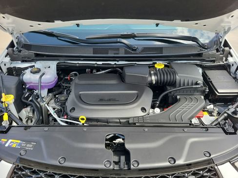 New 2026 Chrysler Pacifica Select FWD image 17