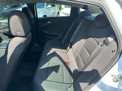 Used 2022 Chevrolet Malibu LS FWD image 16