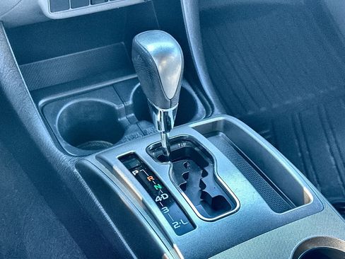 Used 2015 Toyota Tacoma PreRunner image 17