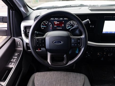 Used 2024 Ford F350 XLT image 11