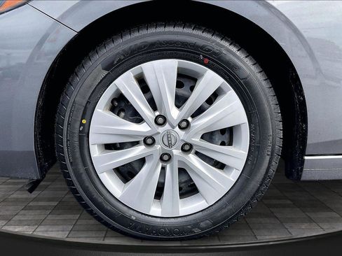 Certified 2025 Nissan Sentra S image 10