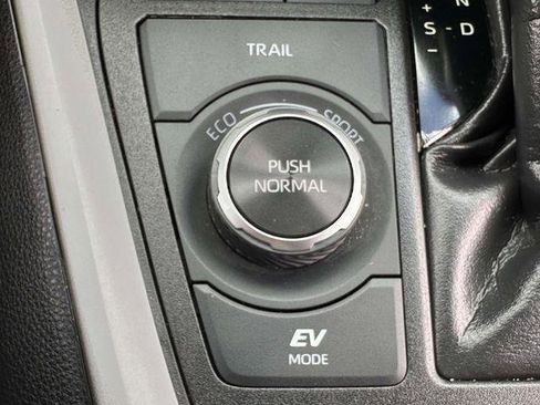 Used 2024 Toyota RAV4 XLE w/ Weather Package image 28
