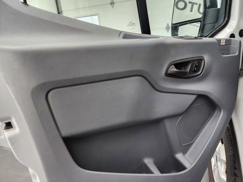 Used 2019 Ford Transit 350 XLT image 34