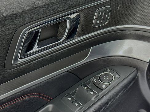 Used 2018 Ford Explorer Sport w/ Equipment Group 401A image 18