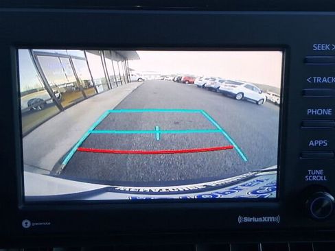 Used 2020 Toyota RAV4 XLE image 31