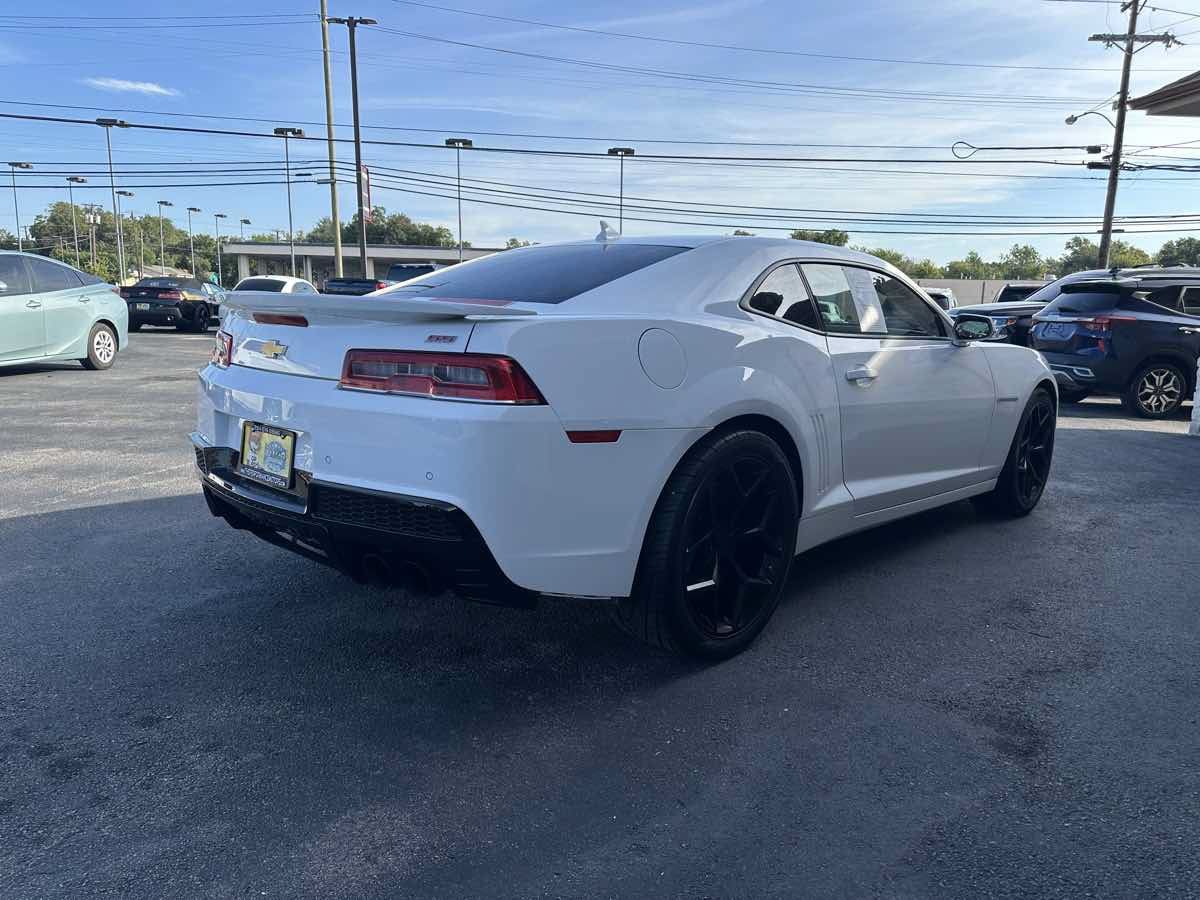 Used 2015 Chevrolet Camaro SS w/ RS Package RWD image 5