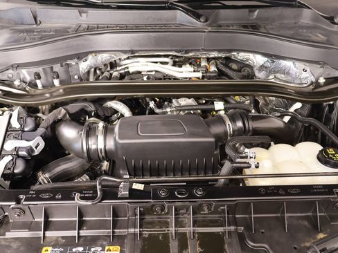 Used 2020 Ford Explorer Platinum w/ Premium Technology Package image 22