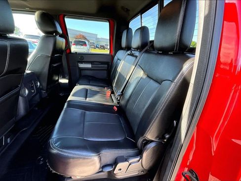 Used 2016 Ford F250 Lariat w/ Lariat Ultimate Package AWD/4WD image 24