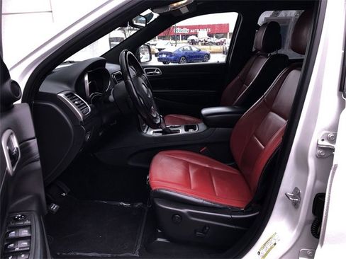 Used 2020 Jeep Grand Cherokee Altitude image 24