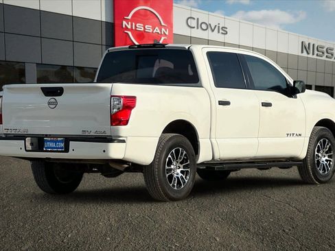 Certified 2023 Nissan Titan SV image 3