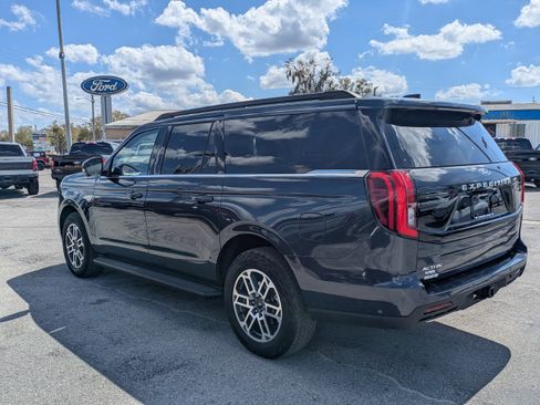 Used 2025 Ford Expedition Max Active image 5