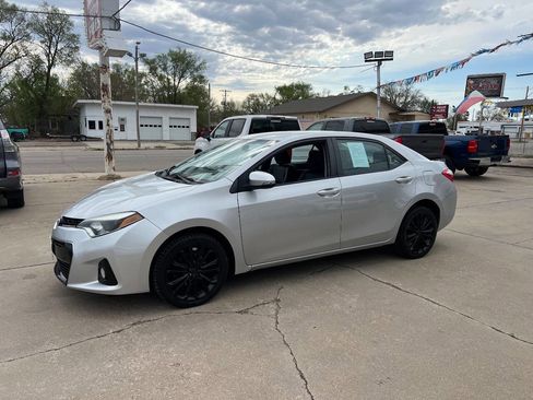 Used 2014 Toyota Corolla S image 2