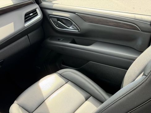 Used 2024 Chevrolet Tahoe LT image 31