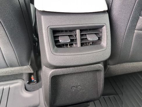 New 2026 Chevrolet Equinox EV LT image 6