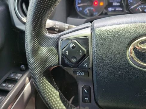 Used 2023 Toyota Tacoma TRD Off-Road w/ Technology Package image 15