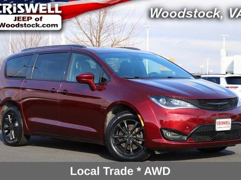 Used 2020 Chrysler Pacifica Touring-L w/ Advanced Safetytec Group image 1