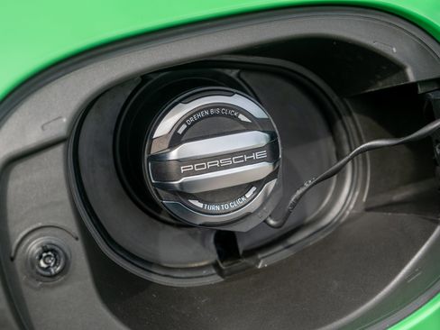 Certified 2025 Porsche Macan GTS image 55