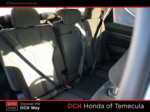 Used 2023 Kia Sorento LX image 18
