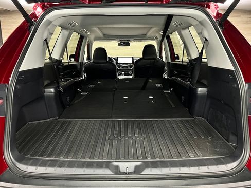 Used 2025 Toyota Grand Highlander AWD image 22