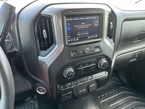 Used 2025 Chevrolet Silverado 3500 W/T AWD/4WD image 16