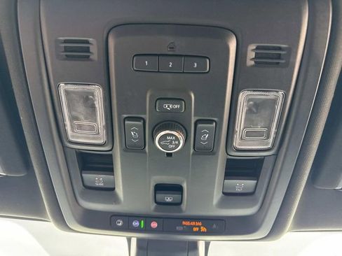 Used 2021 GMC Yukon Denali w/ Denali Premium Package RWD image 25