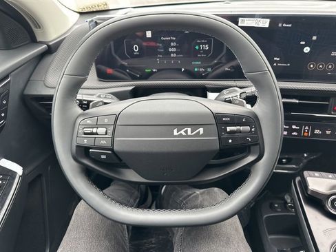 New 2025 Kia EV6 Wind image 14