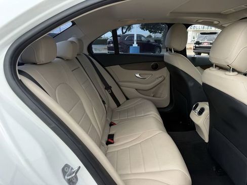 Used 2019 Mercedes-Benz C 300 Sedan image 31