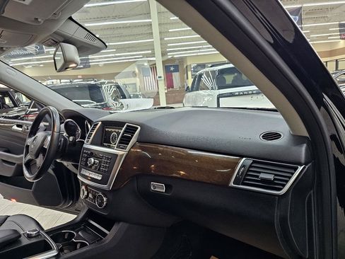 Used 2014 Mercedes-Benz ML 350 4MATIC image 23