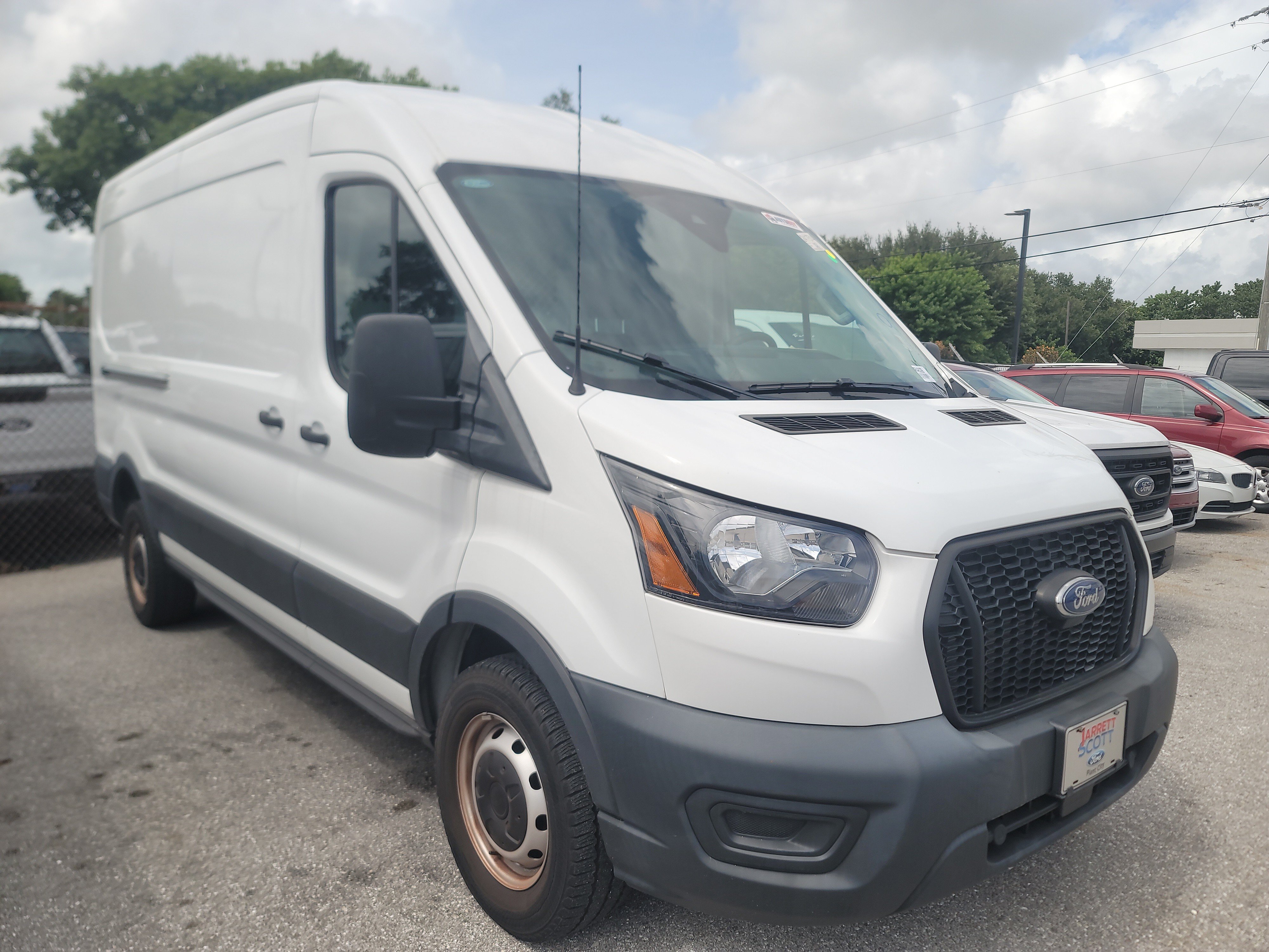Used 2023 Ford Transit 250 Medium Roof RWD image 2