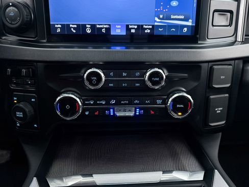 Used 2024 Ford F350 Platinum AWD/4WD image 27