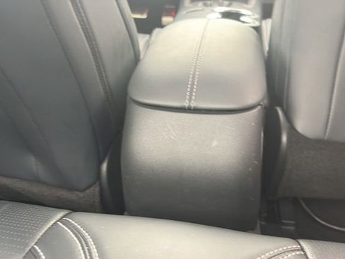 Used 2025 Ford Mustang Premium image 31