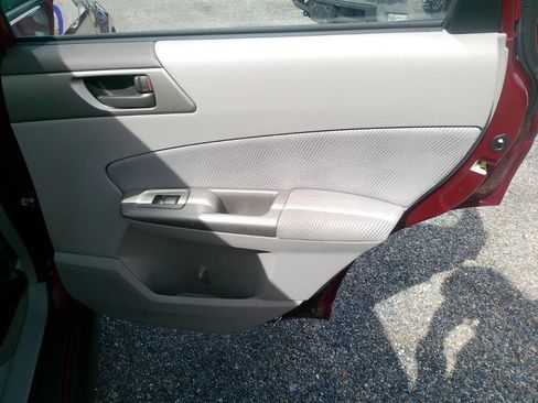 Used 2010 Subaru Forester 2.5X image 35