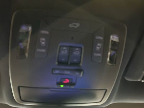 New 2026 Toyota Sienna Platinum image 14