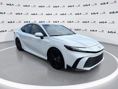 Used 2025 Toyota Camry SE w/ Multimedia Upgrade Package