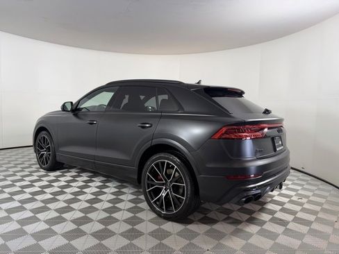 Used 2023 Audi SQ8 Premium Plus w/ Executive Package image 5