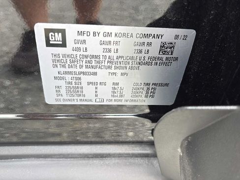 Used 2023 Buick Encore GX Select AWD/4WD image 15