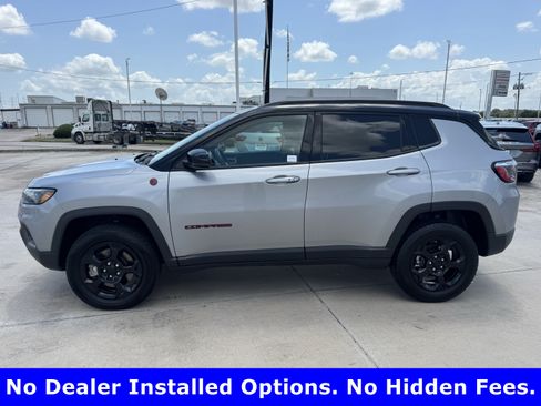 Used 2024 Jeep Compass Trailhawk AWD/4WD image 5
