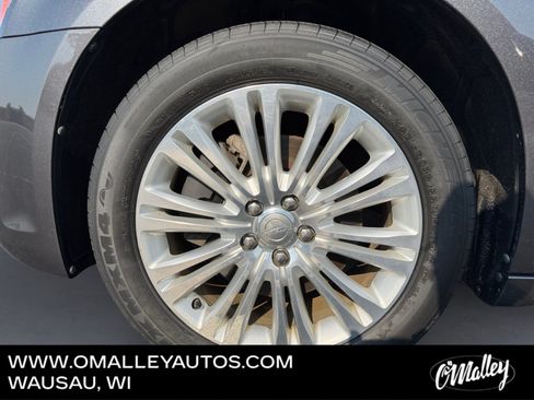 Used 2013 Chrysler 300 AWD w/ Driver Convenience Group image 3