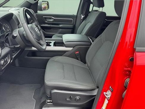 Used 2025 RAM 1500 Big Horn AWD/4WD image 6