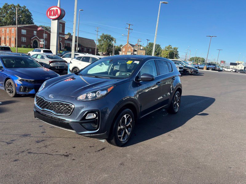 Used 2022 Kia Sportage LX AWD/4WD image 3