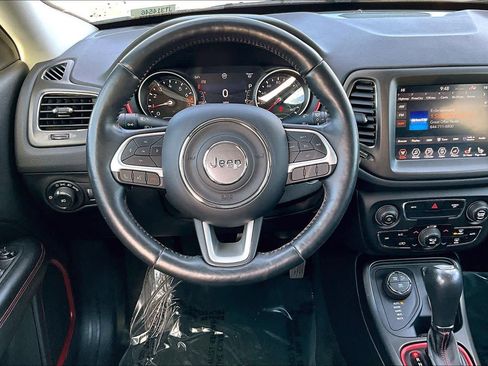 Used 2018 Jeep Compass Trailhawk w/ Leather Interior Group image 5