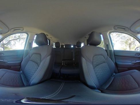 Used 2025 Nissan Pathfinder SV image 41