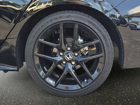 Used 2024 Honda Civic Sport image 14