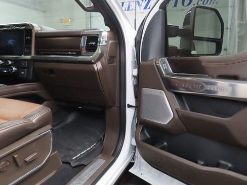 Used 2024 Ford F350 King Ranch AWD/4WD image 34