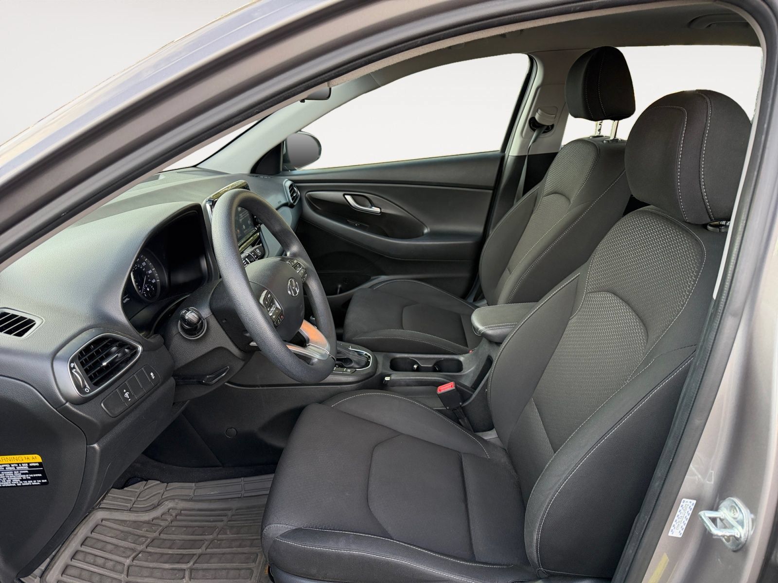 Used 2020 Hyundai Elantra GT FWD image 9