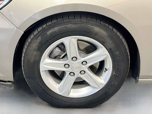 Used 2022 Chevrolet Malibu LS FWD image 29