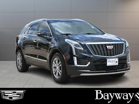 Used 2023 Cadillac XT5 Premium Luxury w/ LPO, Floor Liner Package FWD image 4