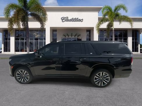Certified 2022 Cadillac Escalade ESV Sport Platinum RWD image 8